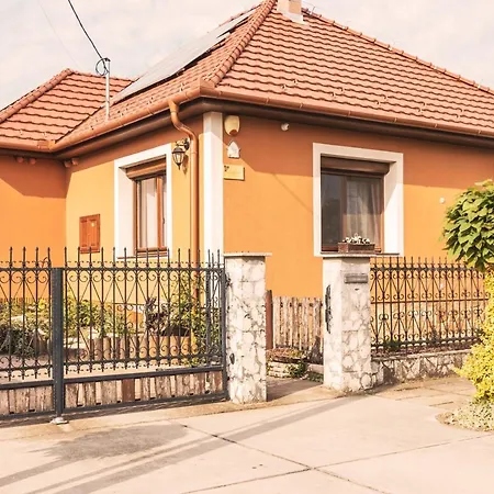 Fazekashaz Holiday home *